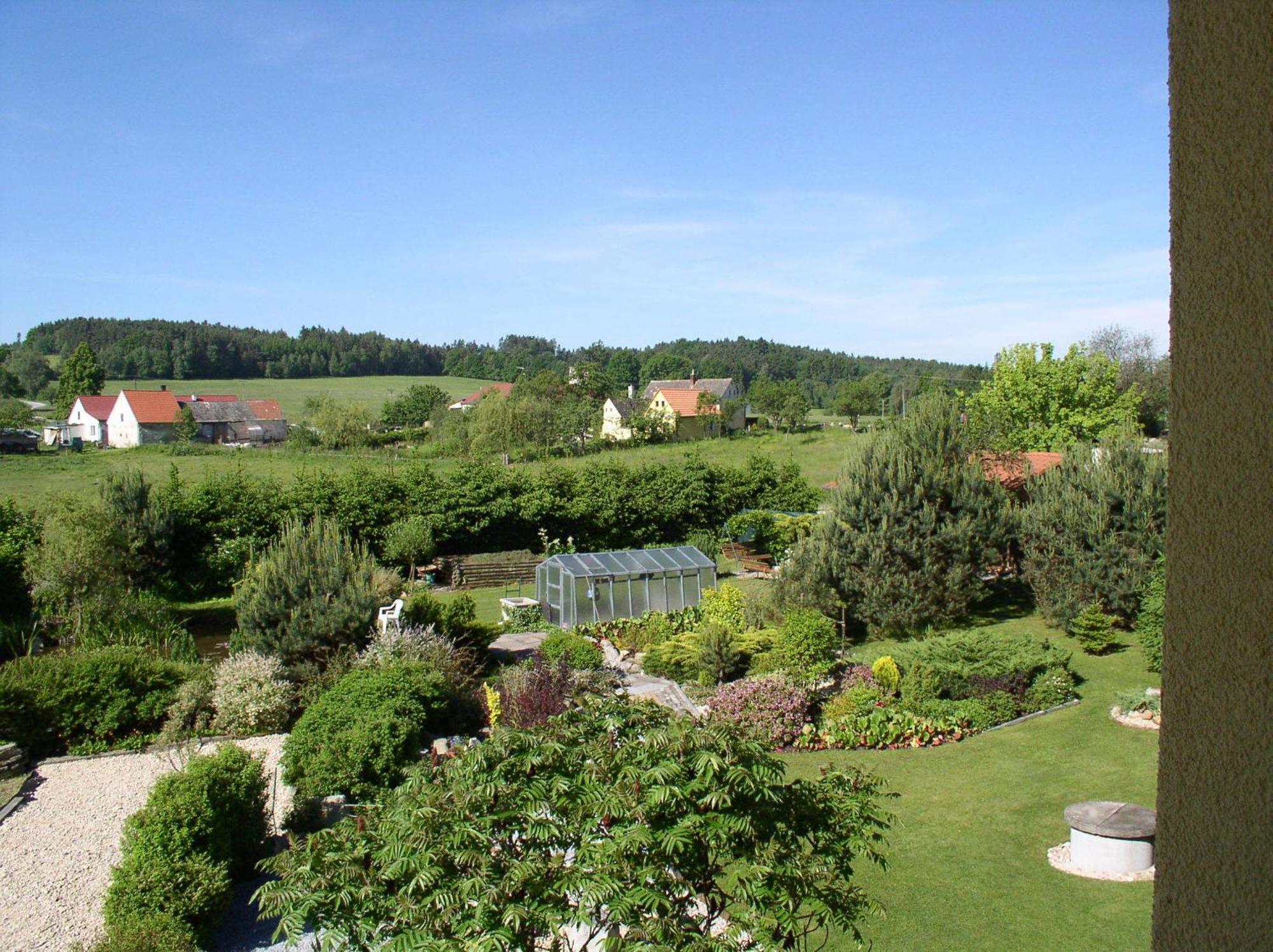 Homestay Svata Trojice Trhove Sviny